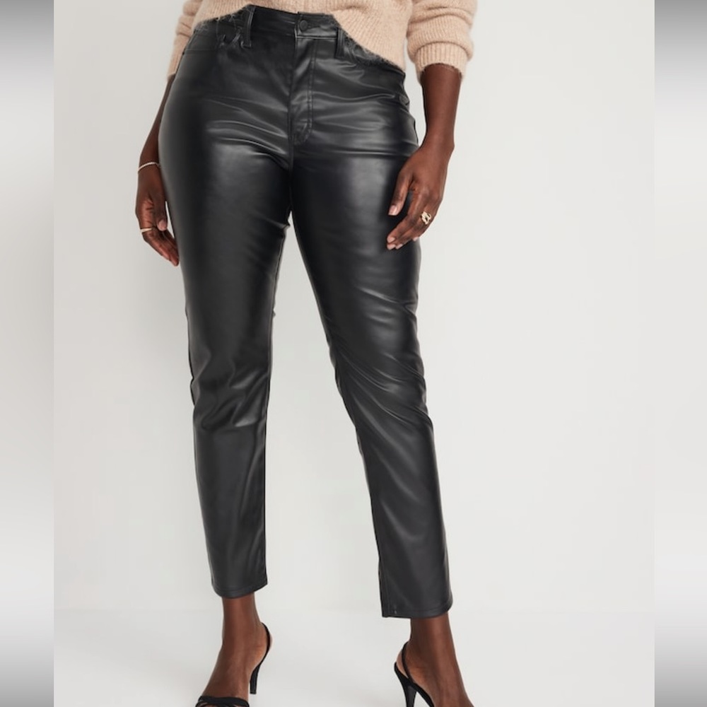 NWT- Old Navy- 18. High Waist Faux Leather Ankle Pant